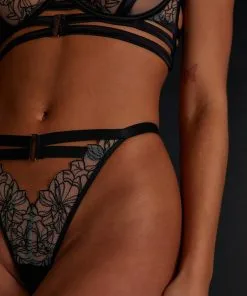 Hoch Ausgeschnittener String Tama - Schwarz -Unterwäschegeschäft 199873 2