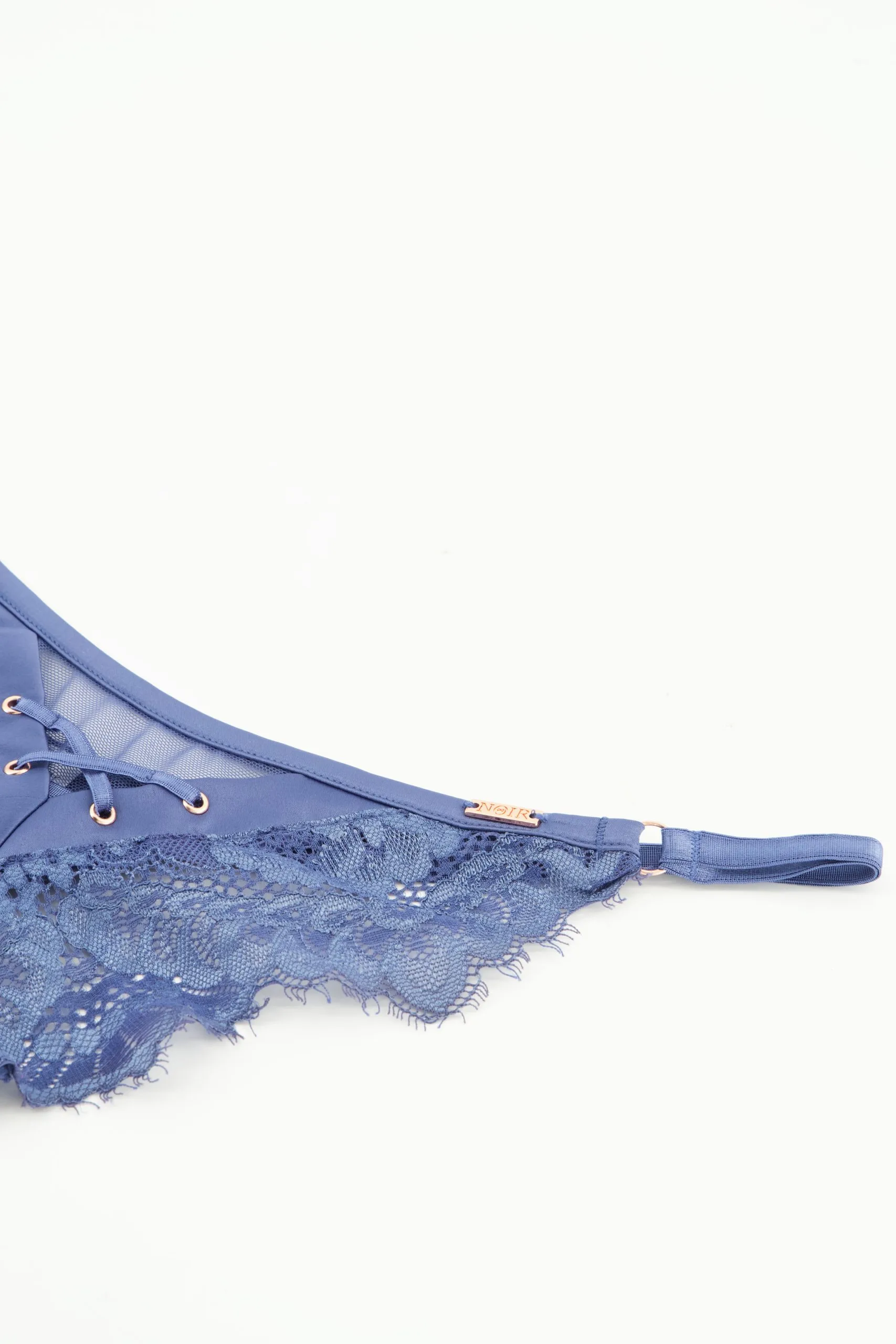 String Mit Hohem Beinausschnitt Daan - Blau 9 String Mit Hohem Beinausschnitt Daan - Blau – Bild 7