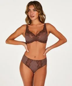 Hochgeschnittener Slip Diva - Braun